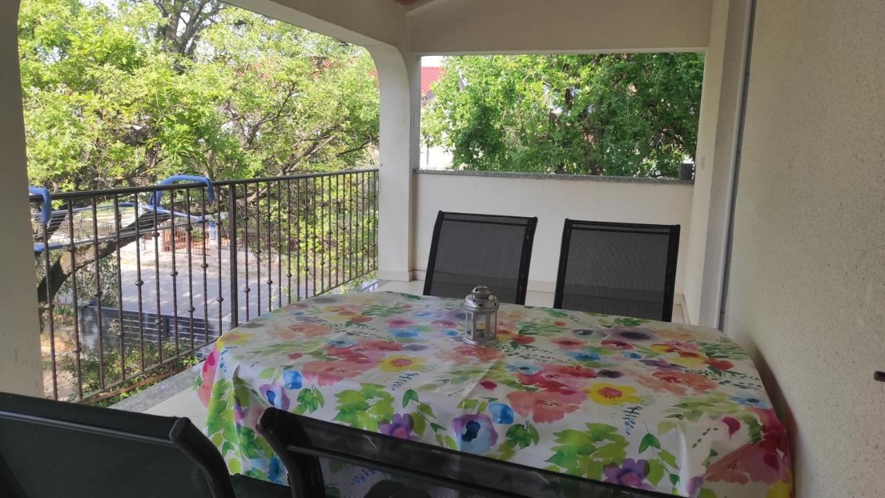 App Karmen With Free Parkig Daire Poreč Dış mekan fotoğraf