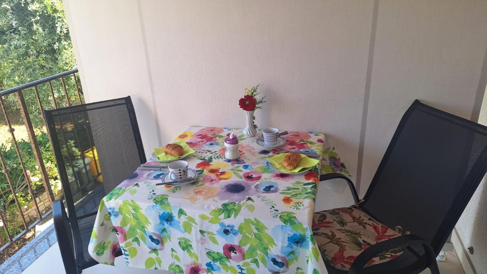App Karmen With Free Parkig Daire Poreč Dış mekan fotoğraf