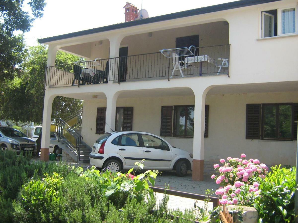 App Karmen With Free Parking Daire Poreč Dış mekan fotoğraf